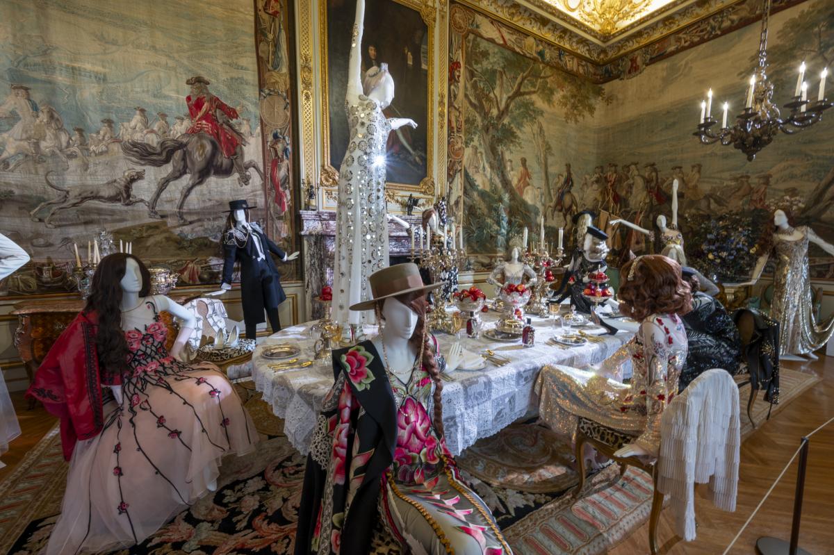 Serginin "Son Akşam Yemeği'' temalı bölümü, Icons of British Sergisi, Blenheim Sarayı, 2024, Fotoğraf: Pete Seaward