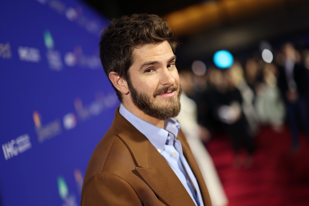 Andrew Garfield, 03 Ocak 2025 tarihinde Palm Springs, Kaliforniya'da Palm Springs Kongre Merkezi'nde düzenlenen 36. Palm Springs Uluslararası Film Ödülleri'ne katılıyor. 