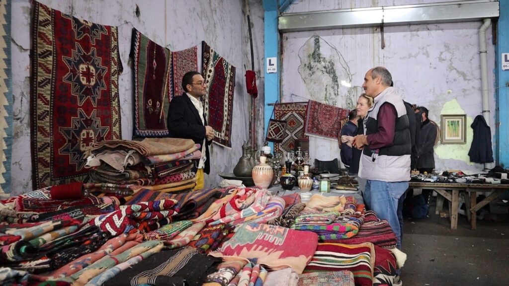 Felâketin Piyasası: Burak Delier’le “Felâket Anlaşmaları” Üzerine
